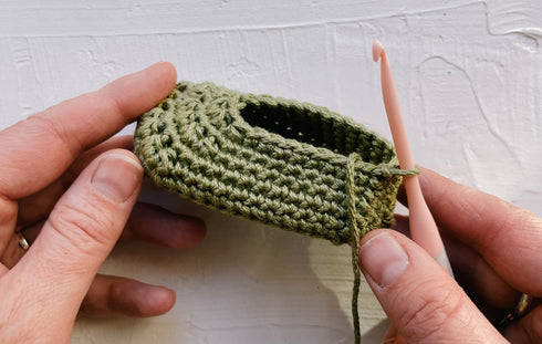 Itty Bitty Baby Booties Crochet Pattern
