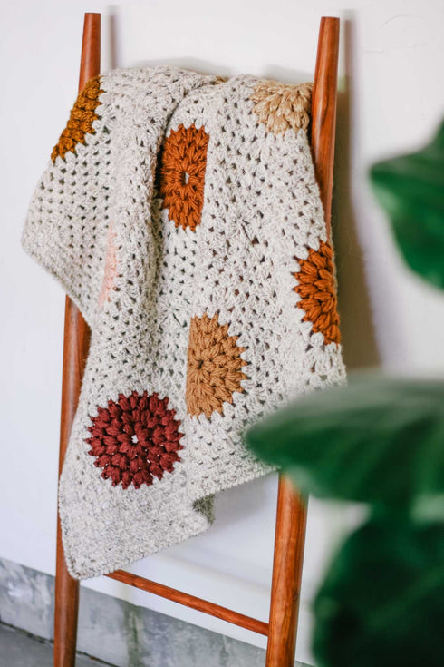 Dahlia Scrapgan Crochet Blanket Pattern