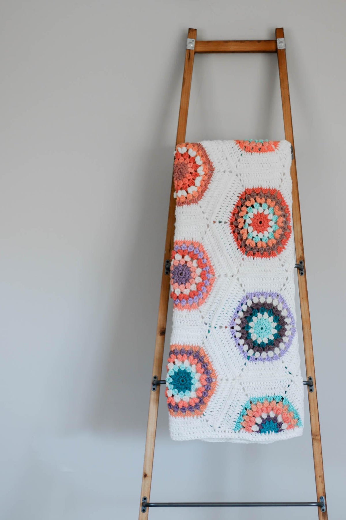 Grandmother's Flower Garden Quilt Crochet Pattern