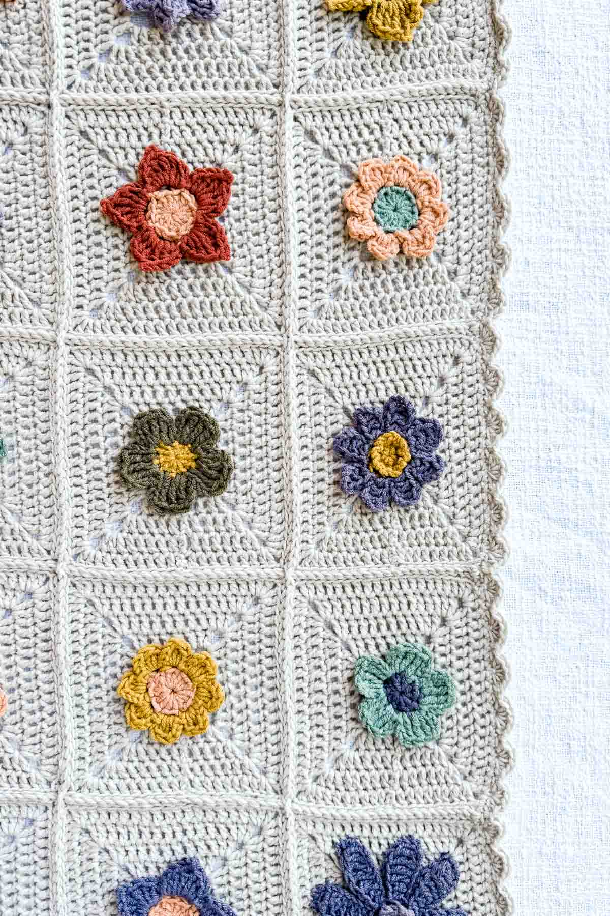 The Gathered Garden Blanket Pattern E-book