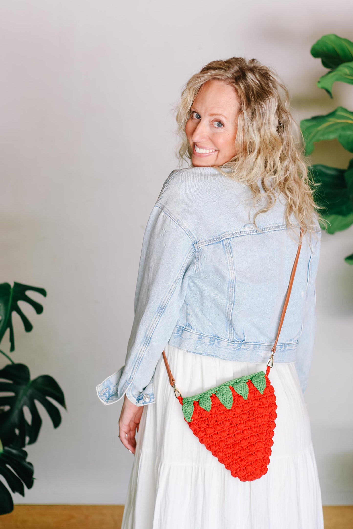 Strawberry Season Purse Crochet Pattern