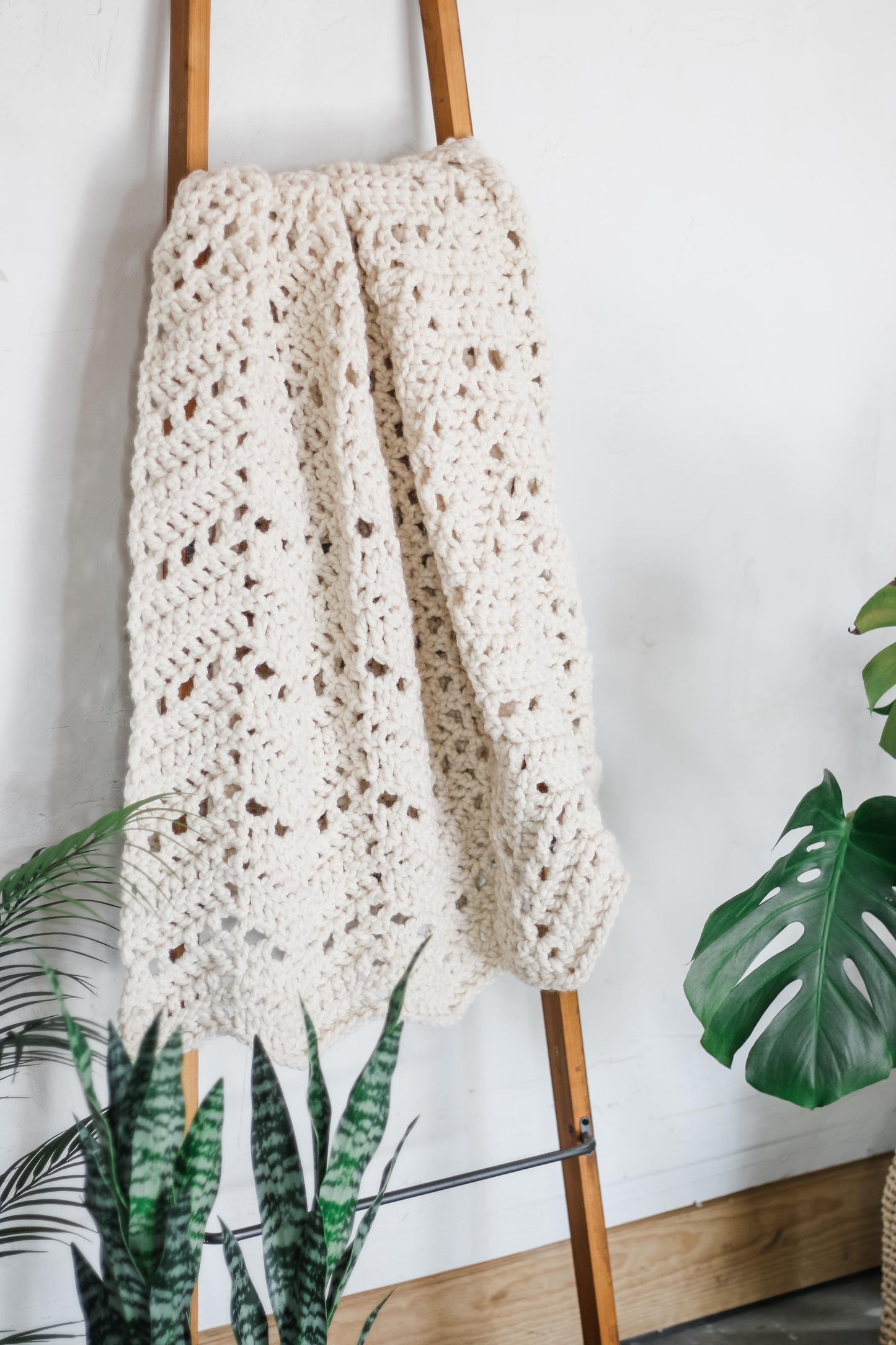 3 Days to Done Ripple Blanket Crochet Pattern